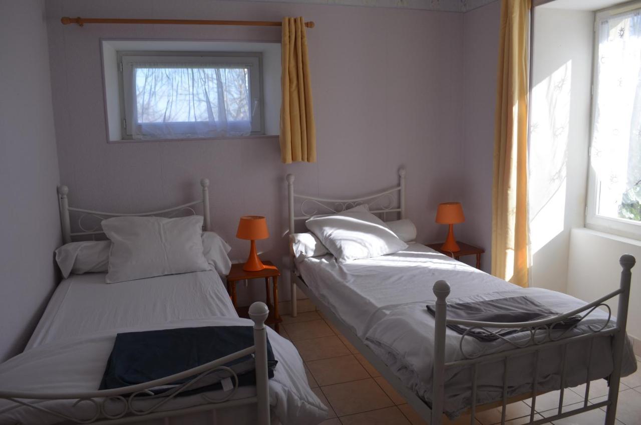 Bed and Breakfast Logis De Chezelles Sidiailles Exterior foto